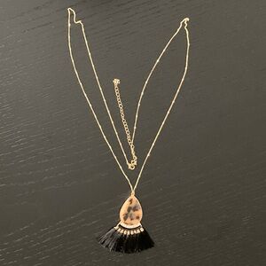 Premier Designs Safari necklace